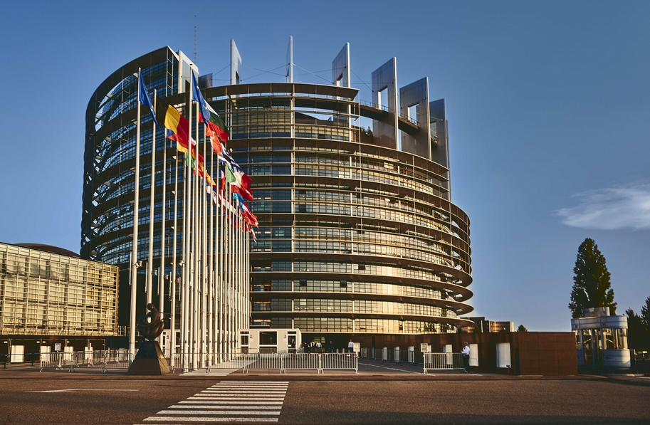 Simavi – partener IT pentru UE Simavi - partener IT pentru UE